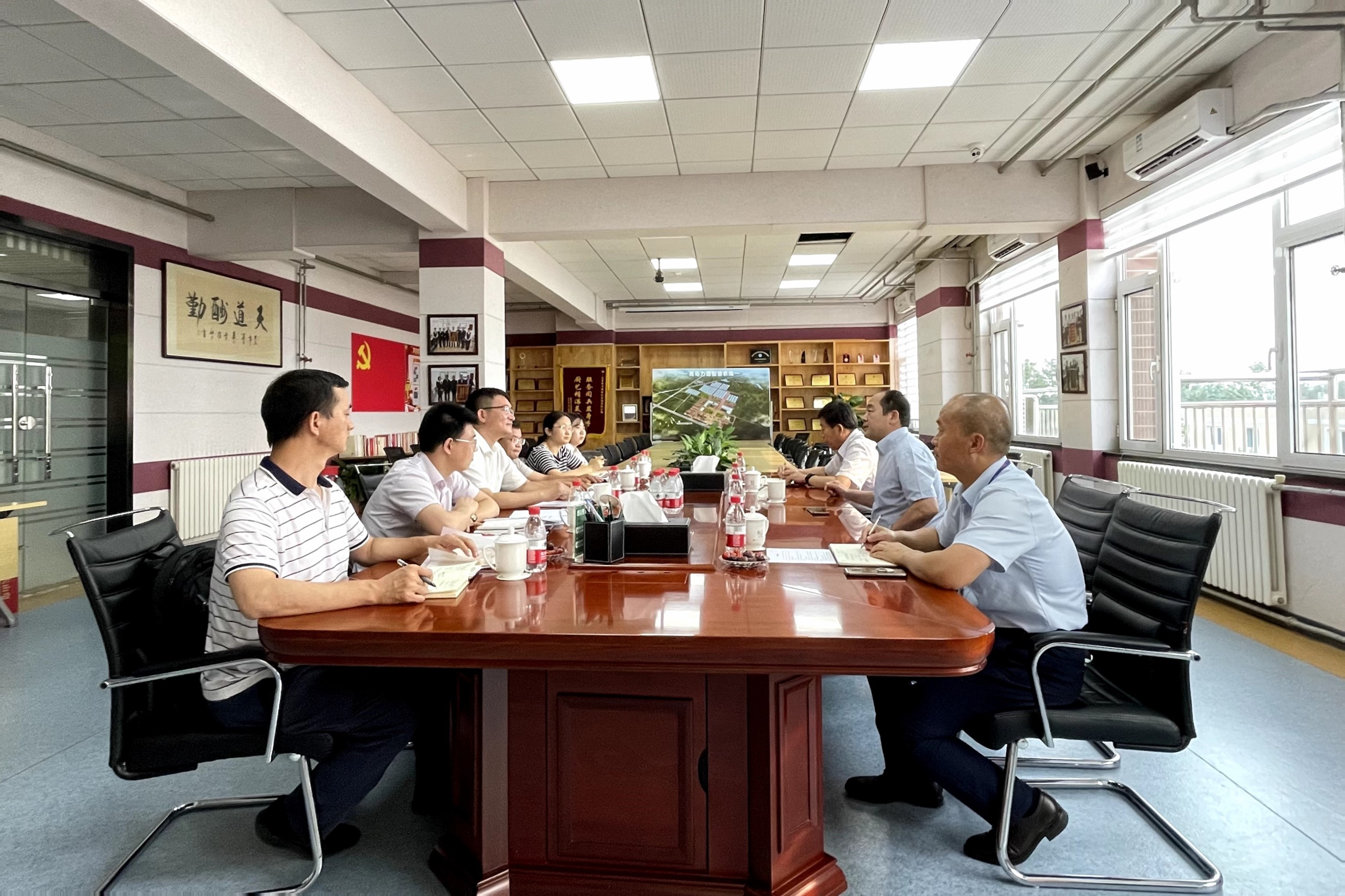 國(guó)管局節(jié)能司朱呈義司長(zhǎng)到健力源考察調(diào)研